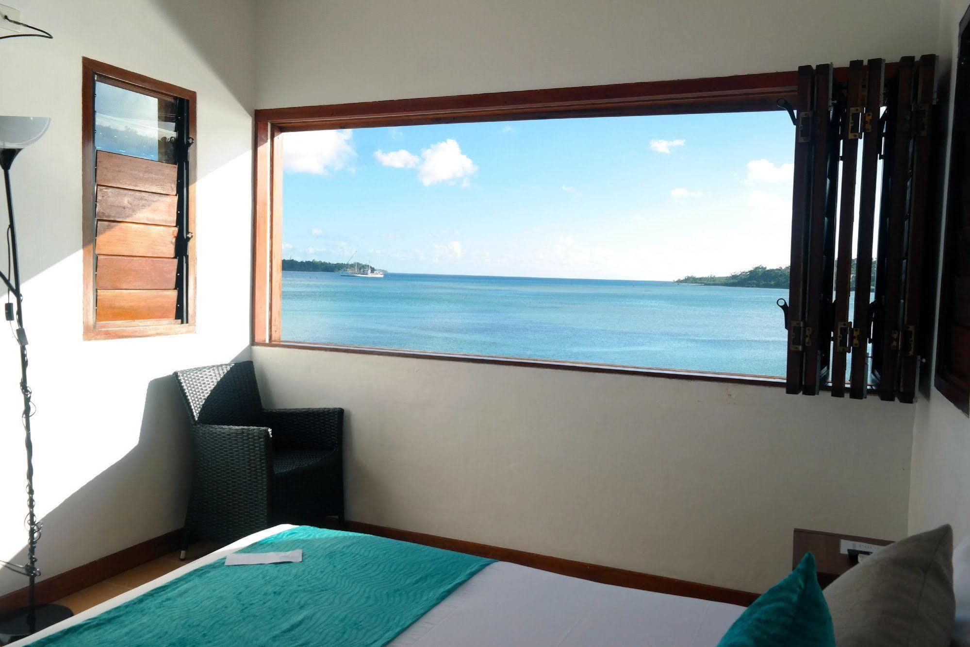 Moorings Hotel Port Vila Exterior photo